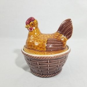 VTG brown and tan Hen on nesting box